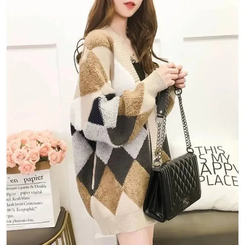 Slouchy Style Women's Cardigan – Loose Fit, Korean-Inspired Autumn and Winter 2024 New Style Outerwear Knitted Jacket in Medium Length